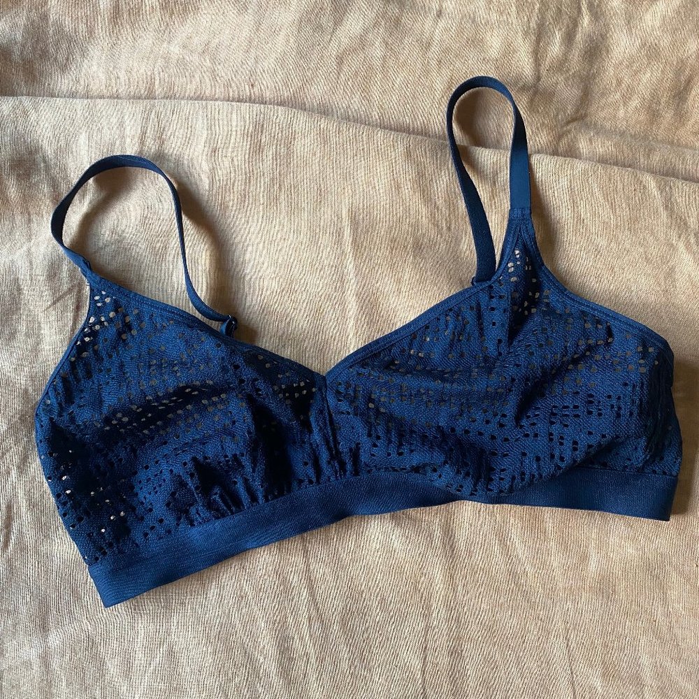 Negative Underwear Eyelet Lace Non-Wire Bra
